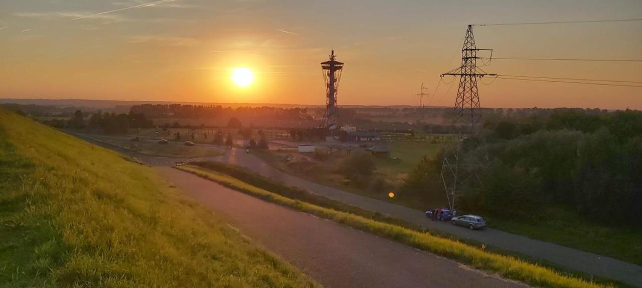 Domek letniskowy nad jeziorem Żarnowieckim - Domek Na Kaszubach - NADOLE Nadole  Zewnętrze zdjęcie